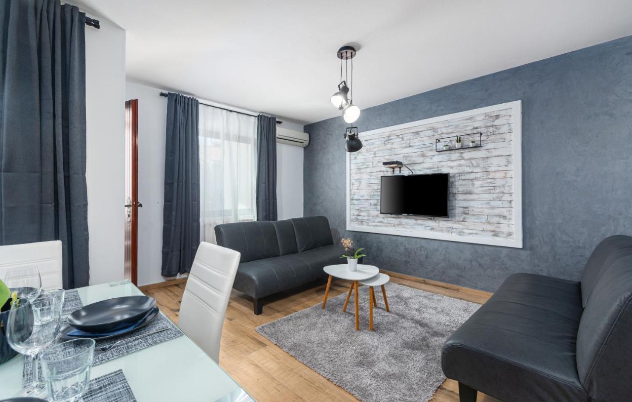 Apartments Ariana Umag Eksteriør bilde