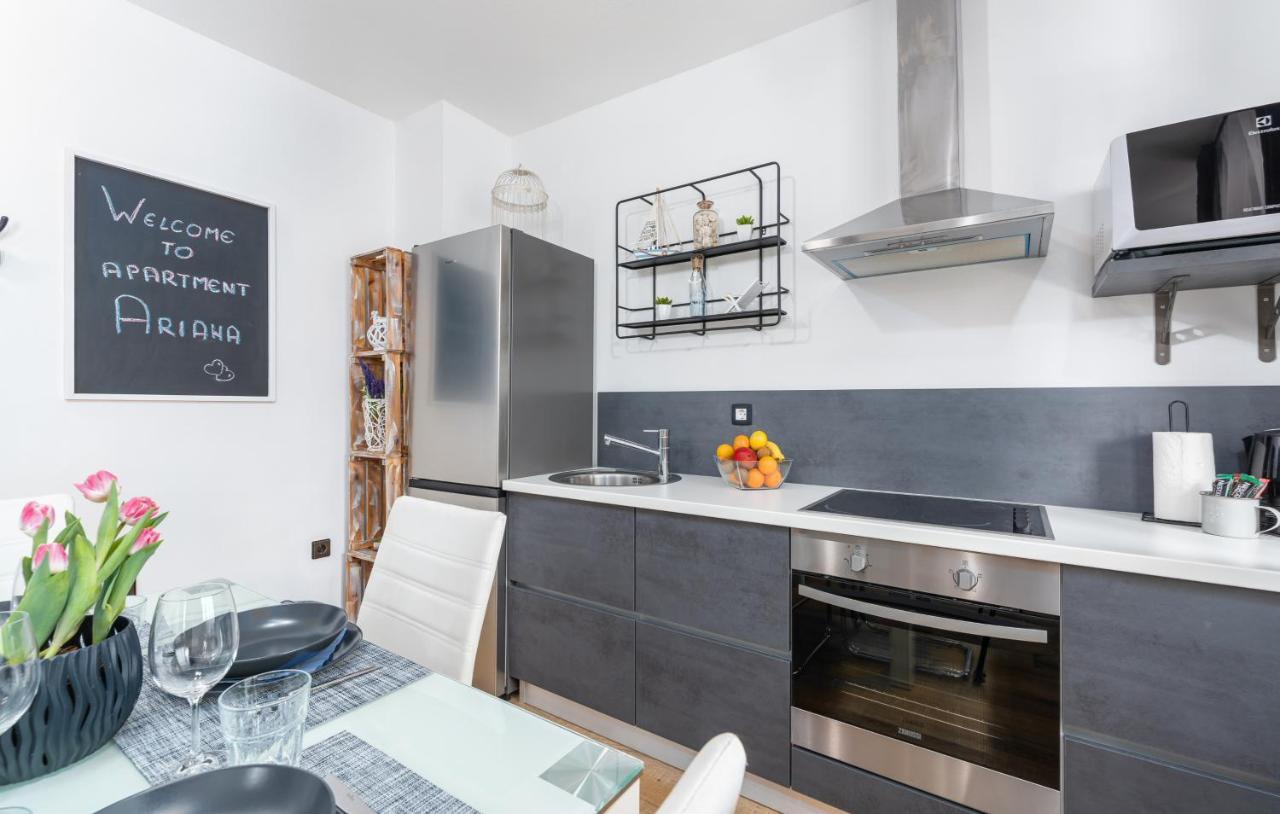 Apartments Ariana Umag Eksteriør bilde